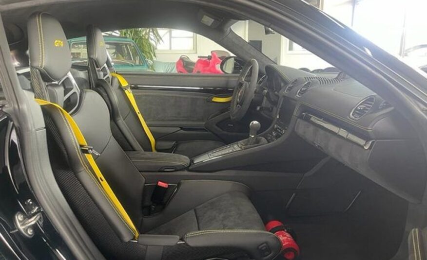 Porsche Cayman 718 GT4 PCCB Clubsport