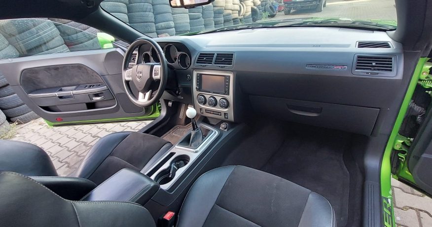 Dodge Challenger SRT8 392 Green with Envy – Jediný v CZ