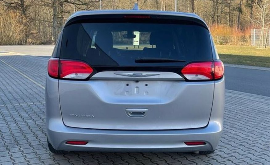 Chrysler Pacifica 3.6 LPG  kamera 7míst Navi
