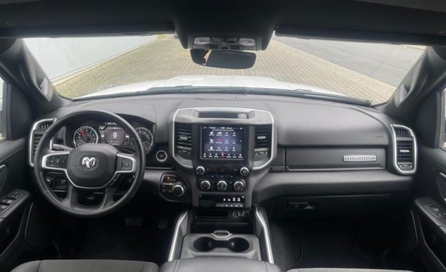 Dodge 5.7  CREWCAB 4×4 LPG 2020