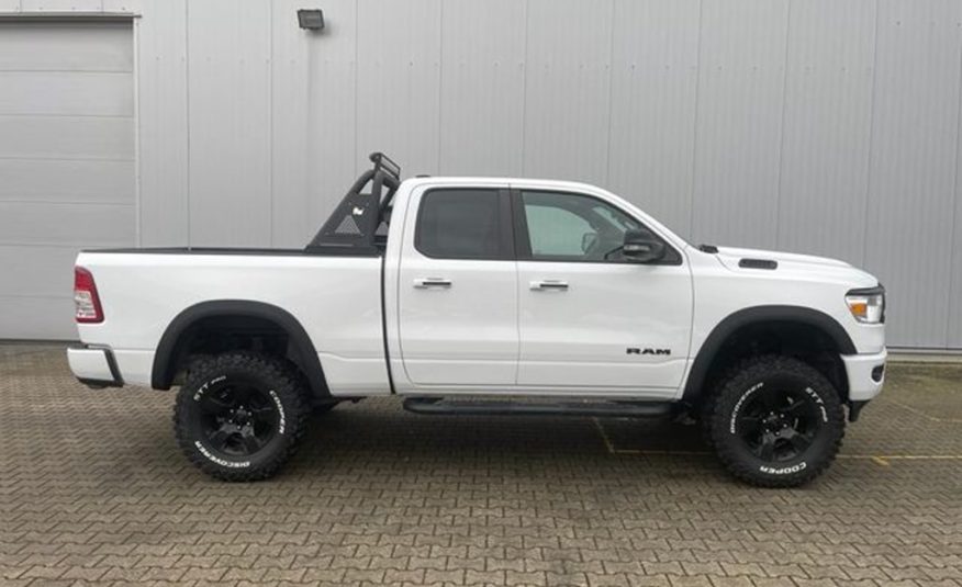 Dodge RAM 5.7 Bighorn  E-Torque 4×4 Quadcab LPG-bez nehod