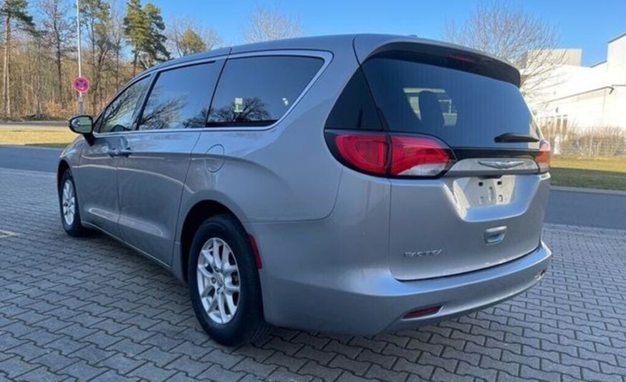 Chrysler Pacifica 3.6 LPG  kamera 7míst Navi