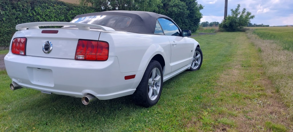 Mustang GT Cabrio V8 California special