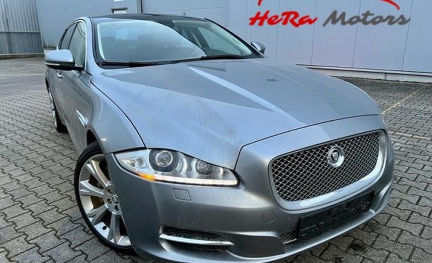 Jaguar XJ 5.0 V8 s dlouhým rozvorem