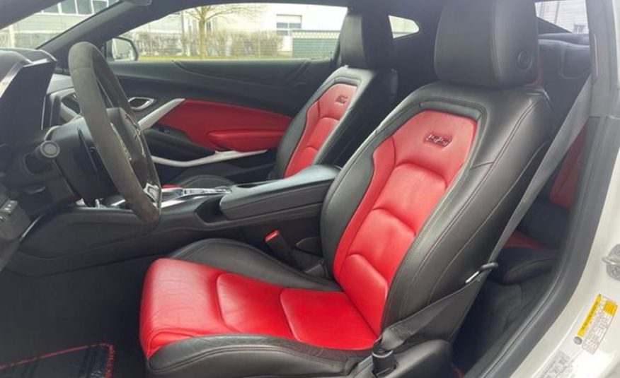Chevrolet SS 6.2 V8 Coupe manuál kůžeLED