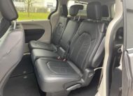 Chrysler Pacifica 3.6 LPG  kůže kamera 8místná