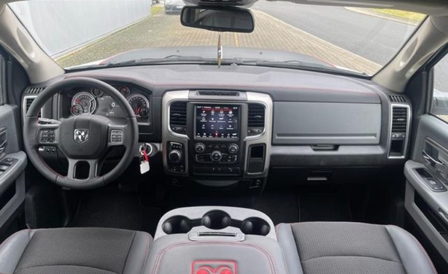Dodge RAM 5.7 Hemi Warlock 4×4 Quadcab LPG 6 místný