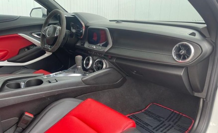 Chevrolet SS 6.2 V8 Coupe manuál kůžeLED