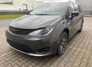 Chrysler Pacifica 3.6 LPG  kůže kamera 8místná