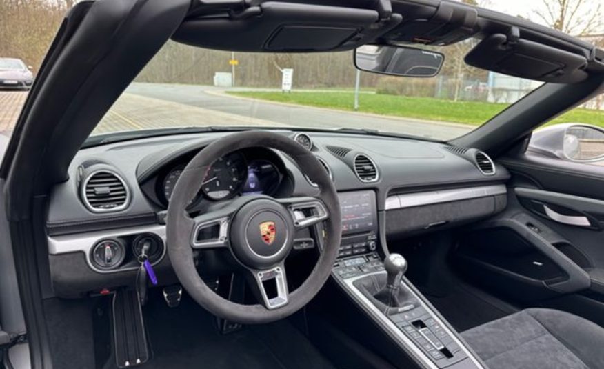 Porsche 718 Boxster Spyder 4.0 Bose