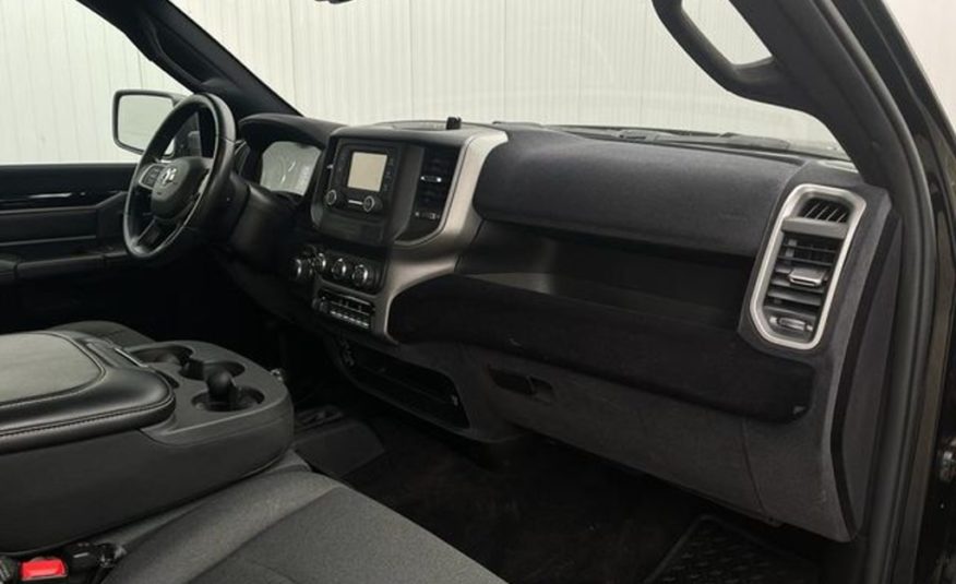Dodge RAM 2500 6,4  Singlecab Longbed 4X4 LPG 3 místný