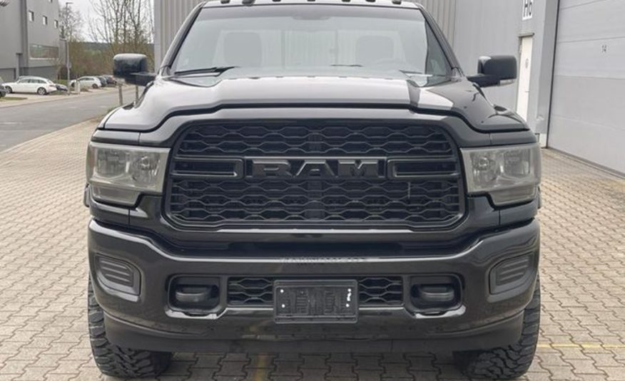 Dodge RAM 2500 6,4  Singlecab Longbed 4X4 LPG 3 místný