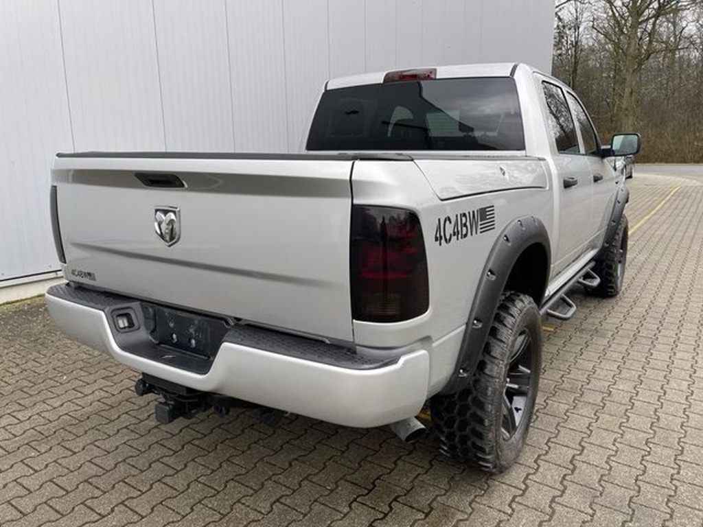 Dodge 5.7 4X4 MONSTER OFFROAD 4″ Rambox Crewcab LPG 6 místný