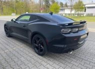 Chevrolet SS 6.2 V8 Coupe Automatic  Bose b