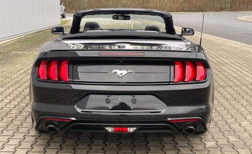 Ford Mustang Cabrio 2.3 Eco Boost LED