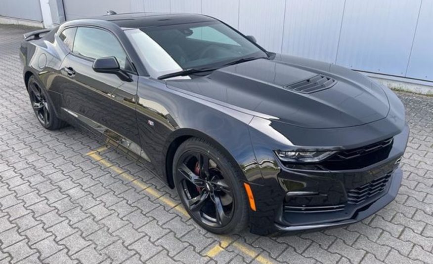 Chevrolet SS 6.2 V8 Coupe Automatic  Bose b