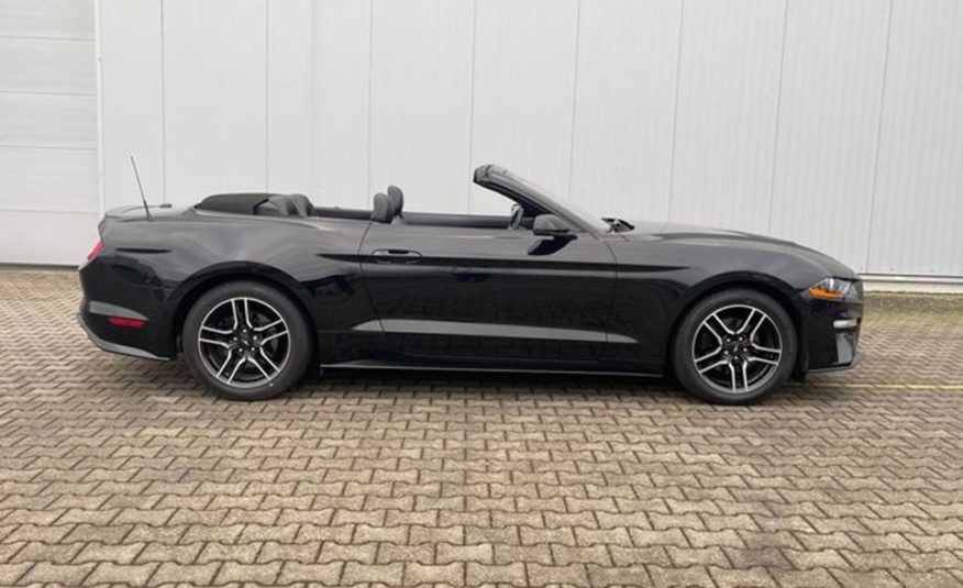 Ford Mustang Cabrio 2.3 Eco Boost LED