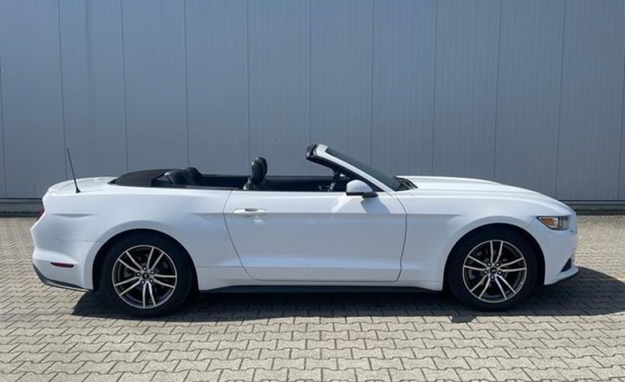 Ford Mustang Cabrio 2.3 Eco Boost