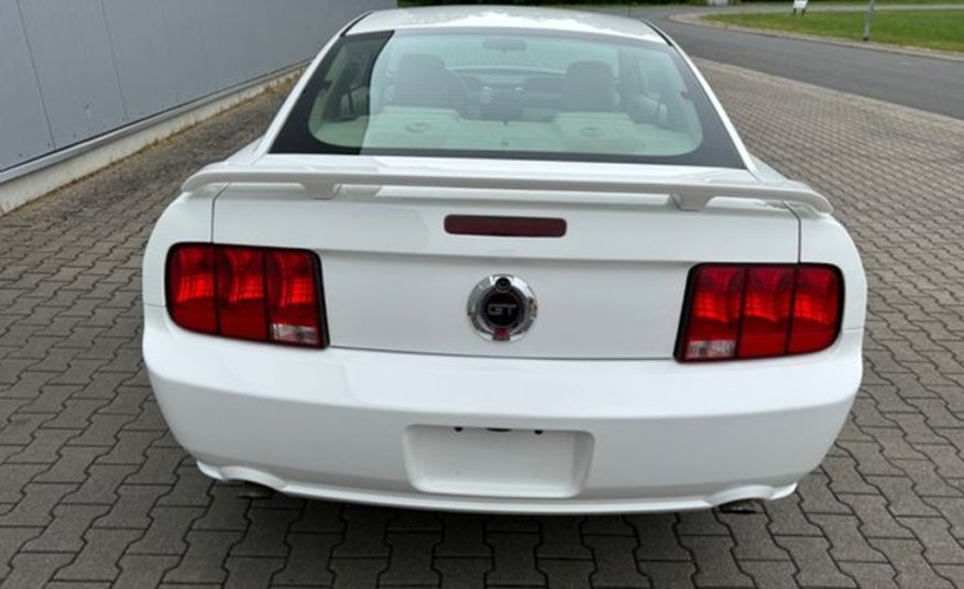 Ford Mustang GT 4.6 Coupe V8 Premium