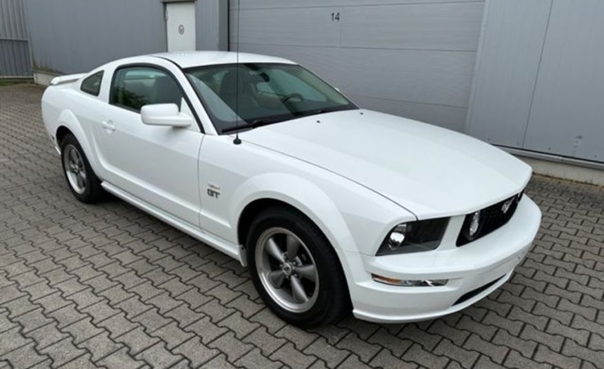 Ford Mustang GT 4.6 Coupe V8 Premium