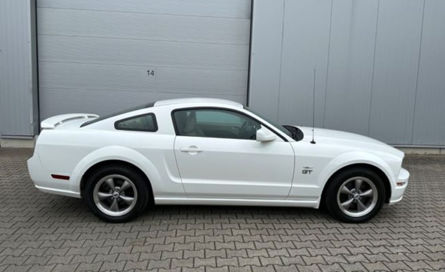 Ford Mustang GT 4.6 Coupe V8 Premium