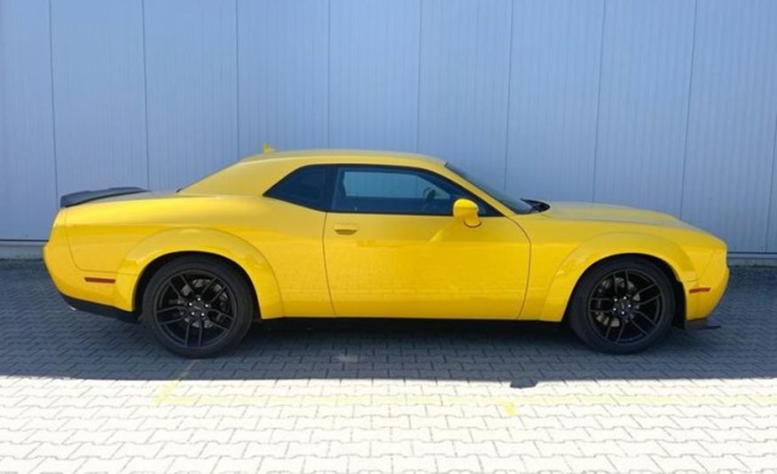 Dodge Challenger 6.4 SRT widebody
