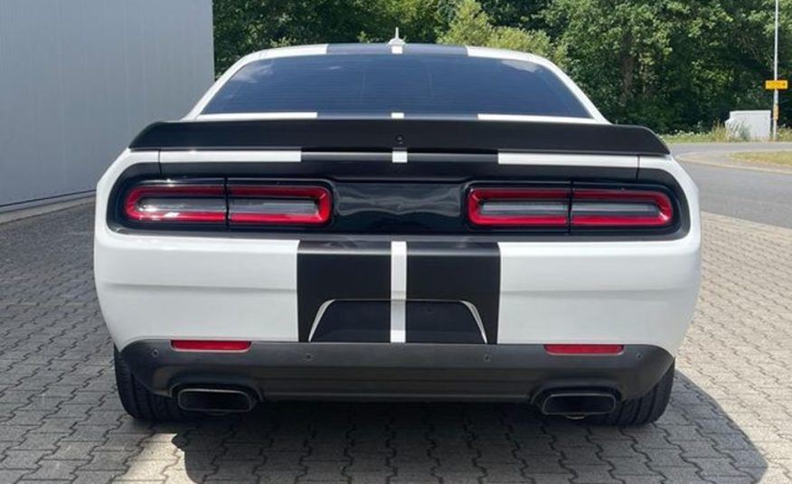Dodge Challenger 6.4 SRT widebody kůže