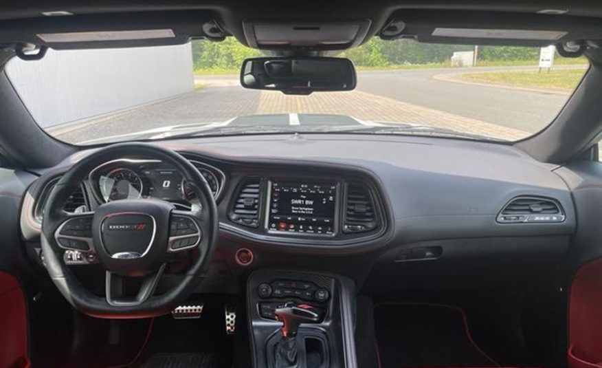 Dodge Challenger 6.4 SRT widebody kůže