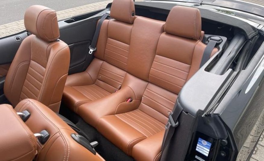 Ford Mustang 3.7 Kabrio AutomatXenon Shaker Premier