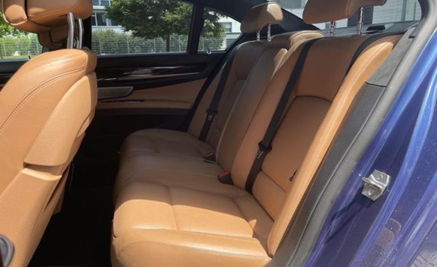 BMW ALPINA B7 4.4 bi-turbo