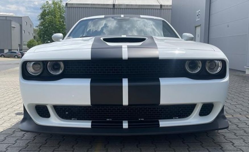 Dodge Challenger 6.4 SRT widebody kůže