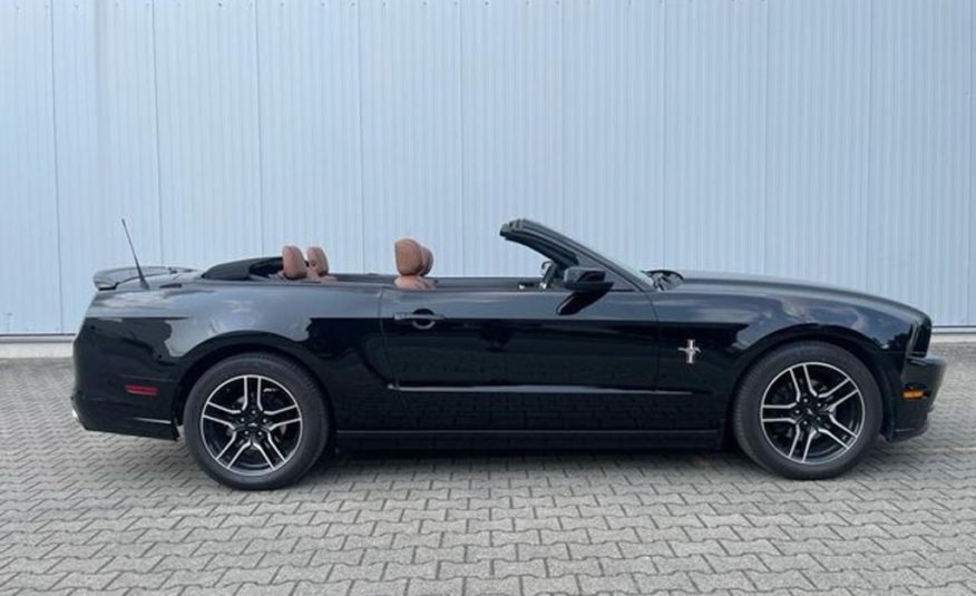 Ford Mustang 3.7 Kabrio AutomatXenon Shaker Premier