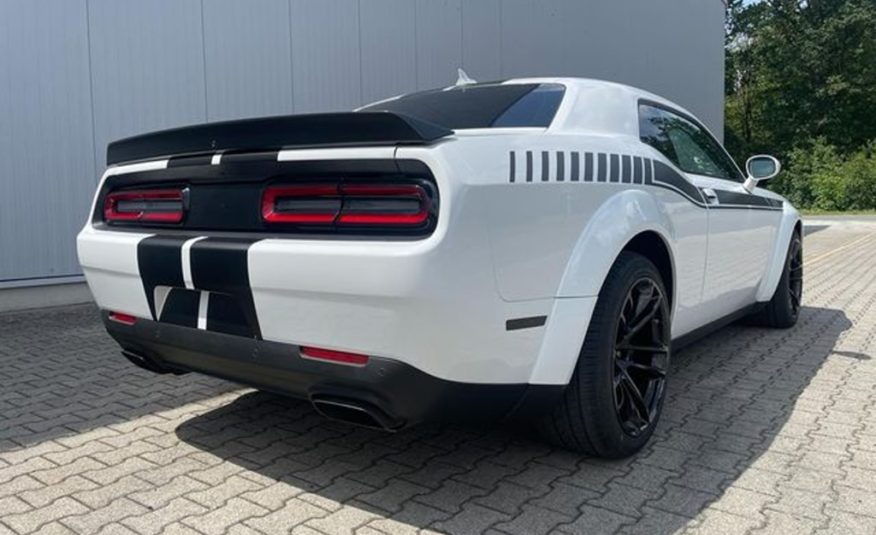 Dodge Challenger 6.4 SRT widebody kůže