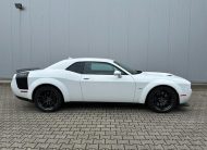 Dodge Challenger 6.4 SRT 8