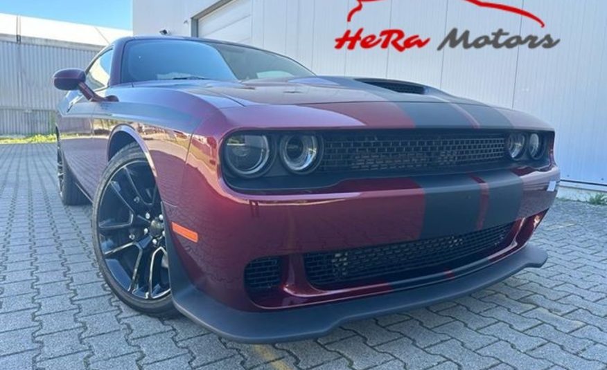 Dodge Challenger 6.4 SRT