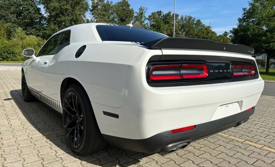 Dodge Challenger 6.4 SRT Shaker