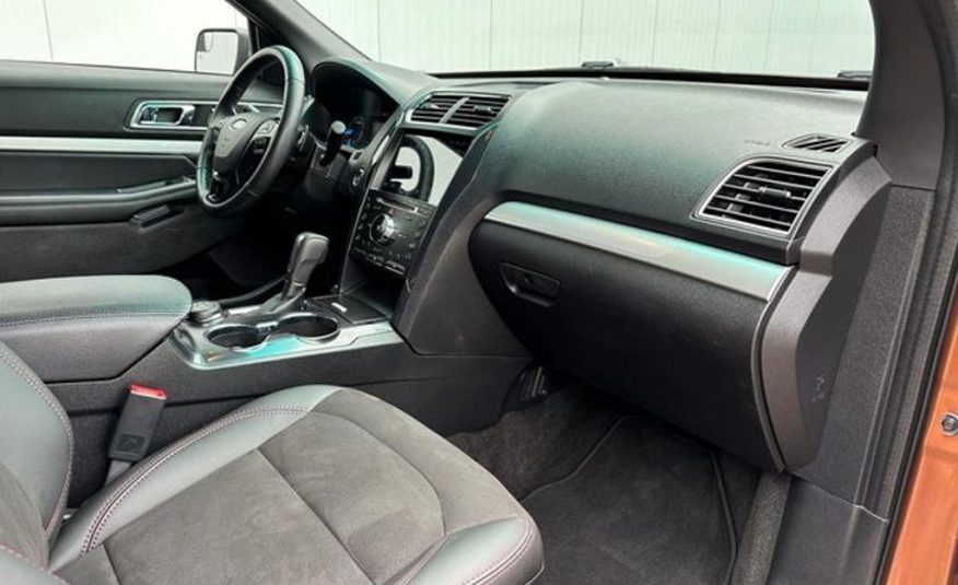 Ford Explorer 2.3 AWD XLT LED Navi Kůže 7míst