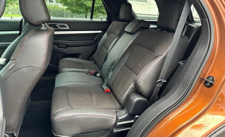 Ford Explorer 2.3 AWD XLT LED Navi Kůže 7míst