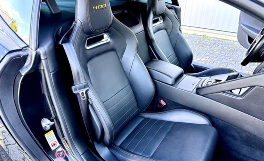 Jaguar F-Type Coupe 3.0 L V6 P400
