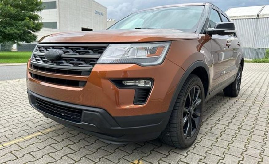 Ford Explorer 2.3 AWD XLT LED Navi Kůže 7míst
