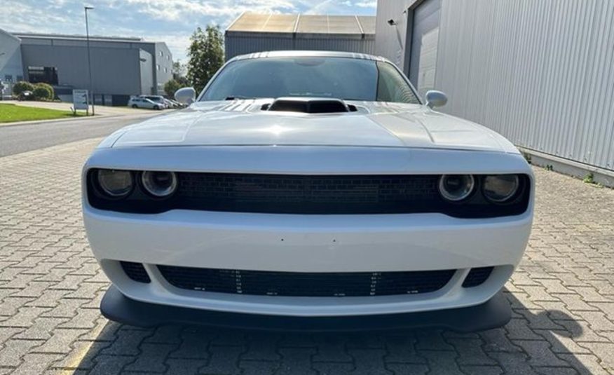 Dodge Challenger 6.4 SRT Shaker