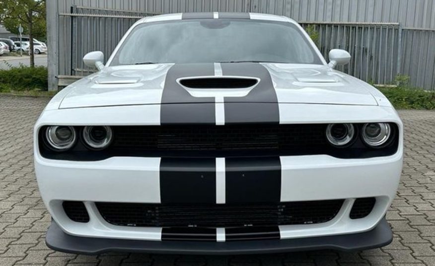 Dodge Challenger 6.4 SRT