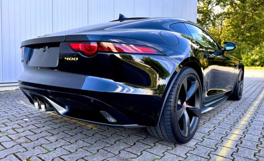 Jaguar F-Type Coupe 3.0 L V6 P400