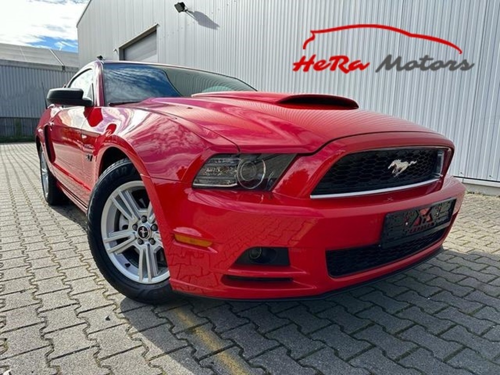 Ford Mustang 3.7 Coupe Automat Xenony kůže 1. majitel