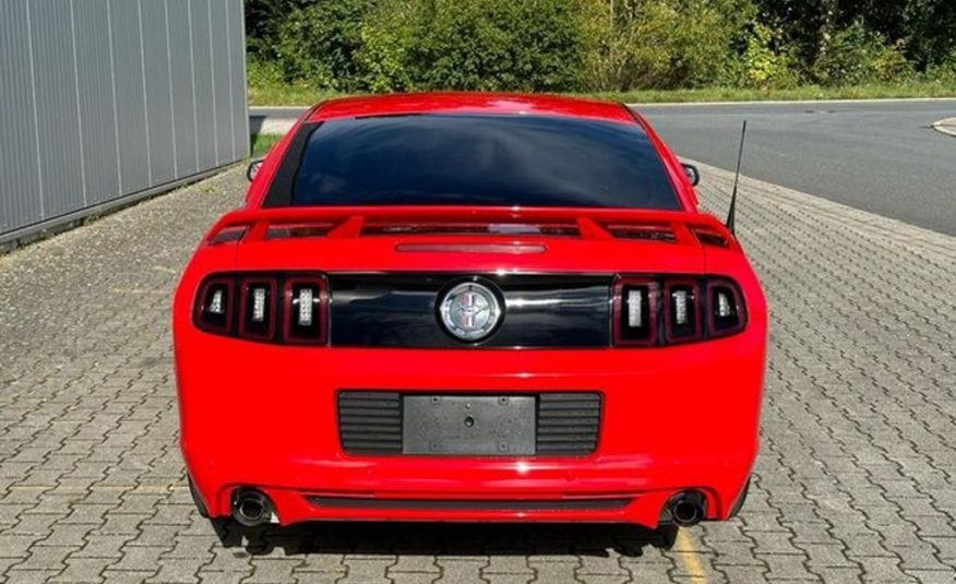 Ford Mustang 3.7 Coupe Automat Xenony kůže 1. majitel