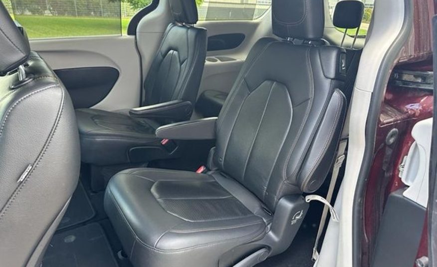 Chrysler Pacifica 3.6 LPG  kůže  7místná  DVD