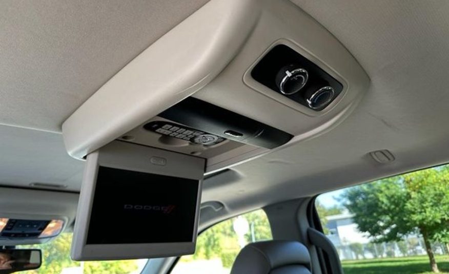 Dodge Durango 3.6 4×4 7místný kůže DVD