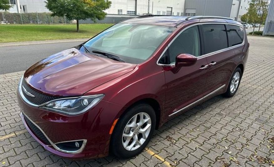 Chrysler Pacifica 3.6 LPG  kůže  7místná  DVD