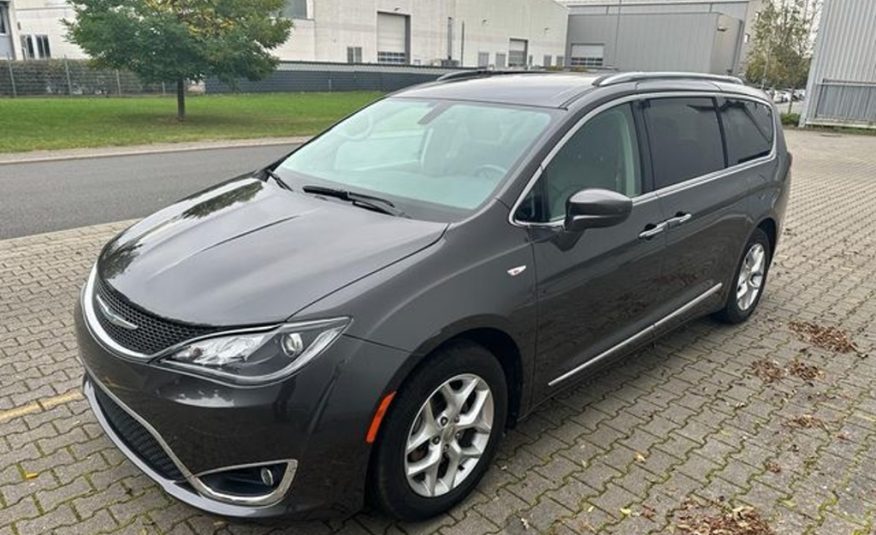 Chrysler Pacifica 3.6 LPG kůže 7místná DVD