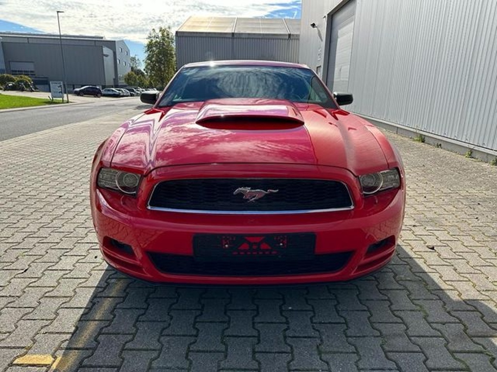 Ford Mustang 3.7 Coupe Automat Xenony kůže 1. majitel